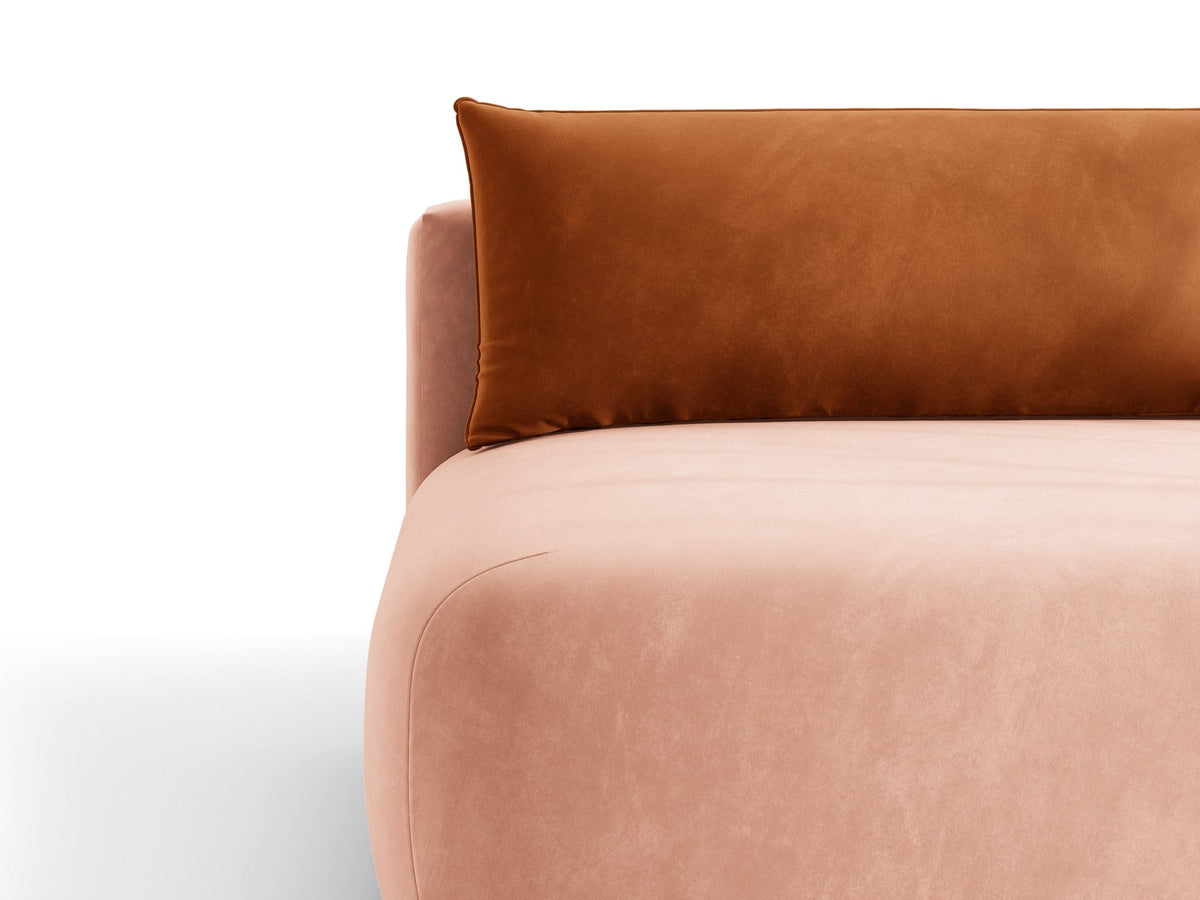 Beiges 3er Sofa Hena von Micadoni mit Chenille-Stoff, abgerundeter Form ohne Armlehnen, Kunststoffbeinen und sichtbarem Bettkasten.