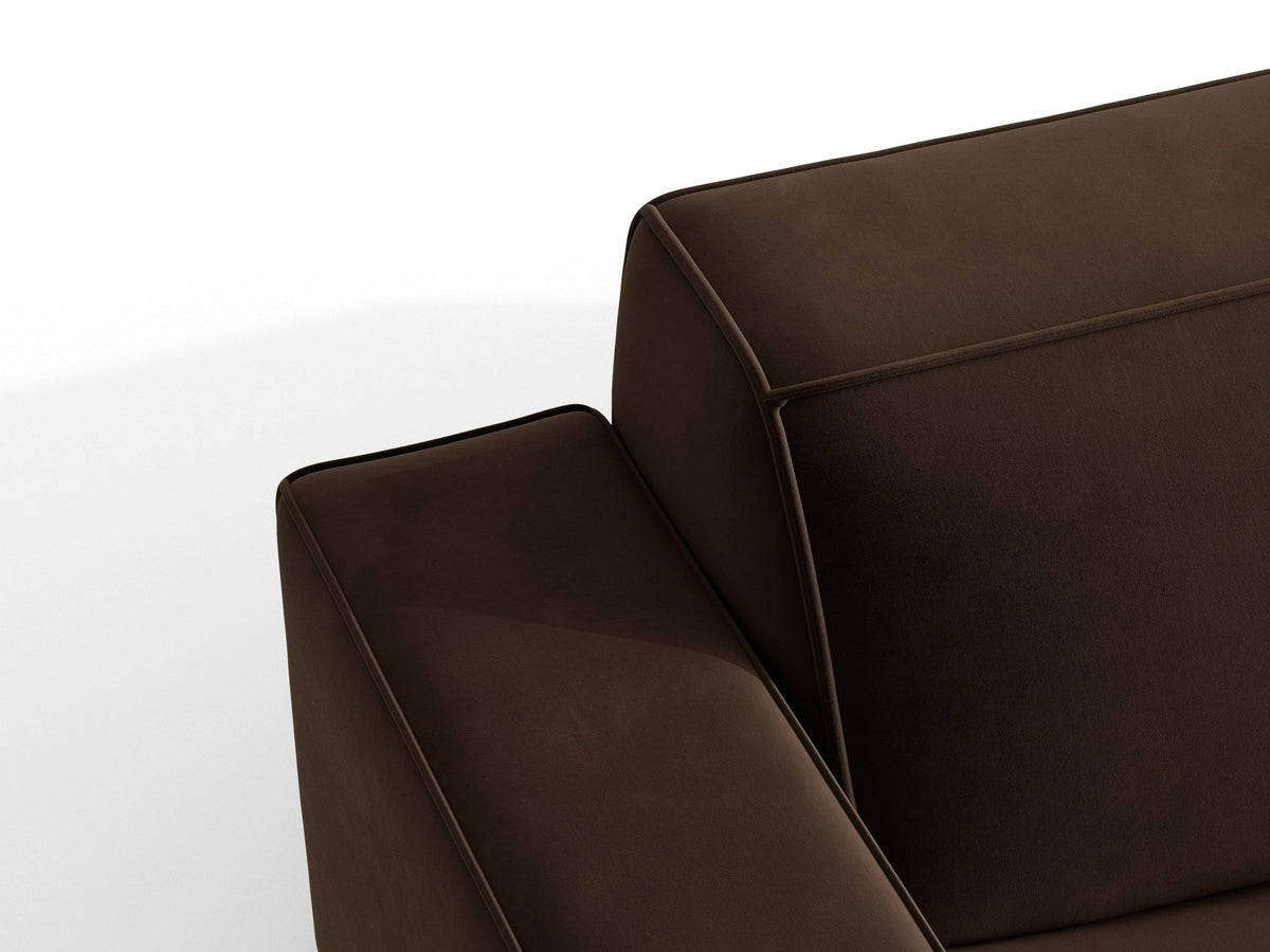 Braunes 3er Sofa Jodie von Micadoni mit Stoffbezug, schwarzen Kunststoffbeinen, ausklappbarer Bettfunktion und integriertem Stauraum im Sitzbereich.