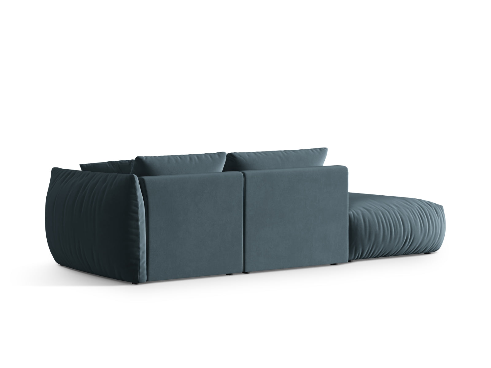 Elegantes Chris Velour 3-Sitzer Sofa in zartem Pastellblau, ideal für stilvolle und einladende Wohnräume von Micadoni.