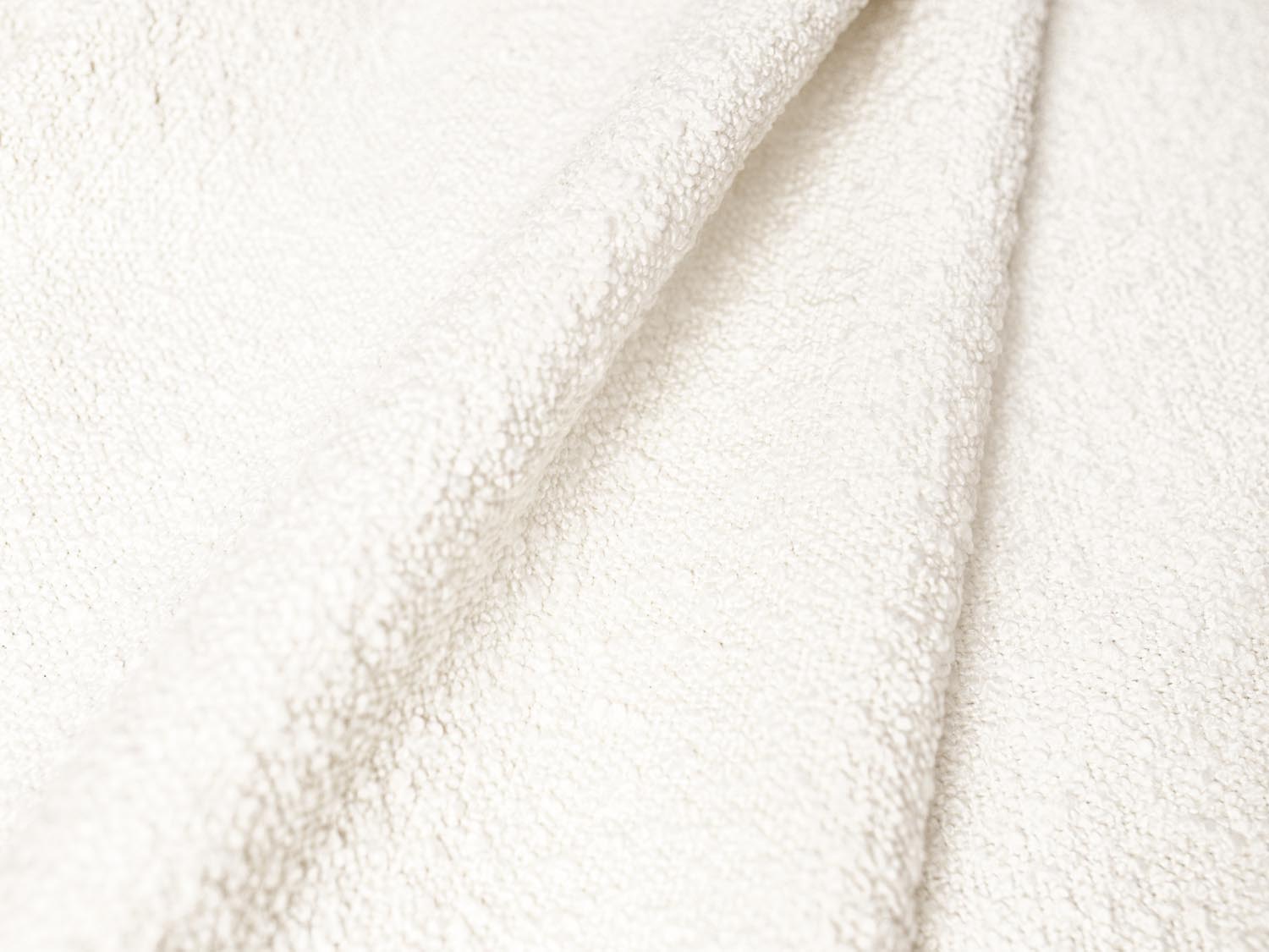 Jodie Boucle modulares Sofa 3 Sitzer in Beige präsentiert im Onlineshop von KAQTU Design AG. 3er Sofa ist von Micadoni