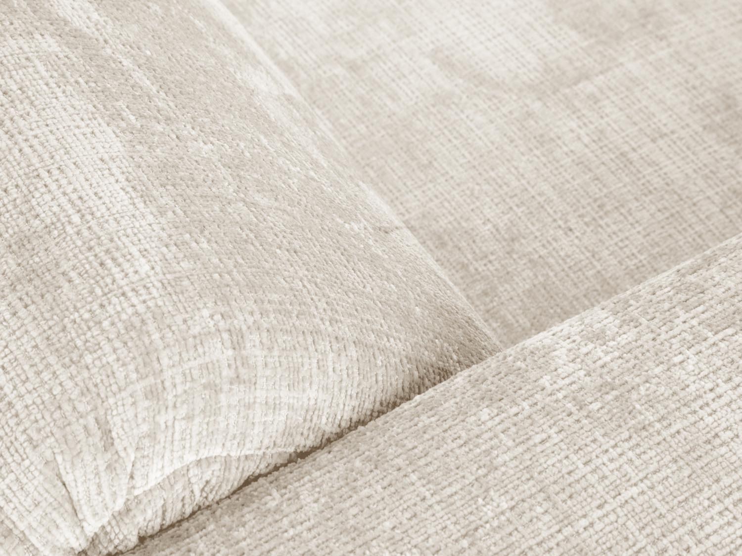 Erleben Sie das elegante Cruz Sofa 3 Sitzer von Micadoni – perfektes Möbelstück für Ihr Wohnzimmer, das modernes Design mit höchstem Komfort kombiniert.