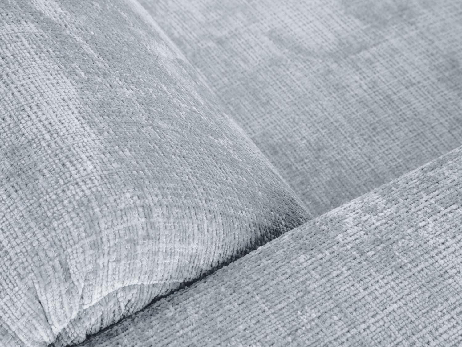 Erleben Sie das elegante Cruz Sofa 3 Sitzer von Micadoni – perfektes Möbelstück für Ihr Wohnzimmer, das modernes Design mit höchstem Komfort kombiniert.