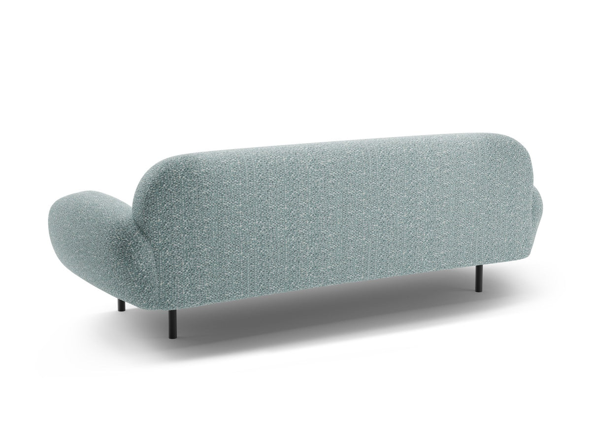 Weisses 3er Sofa Poppy von Micadoni mit strukturiertem Bouclé-Stoff, abgerundeter Silhouette und schlanken schwarzen Metallbeinen.