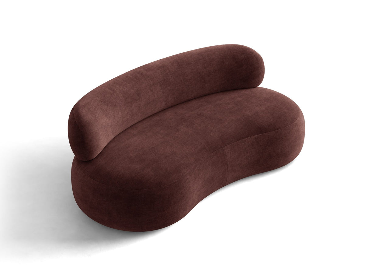 Foto des Aura 3er Sofas von Micadoni in Leichtes beige, Chenille-Stoff Golden, geschwungene Rückenlehne, schwarze Kunststoffbeine.