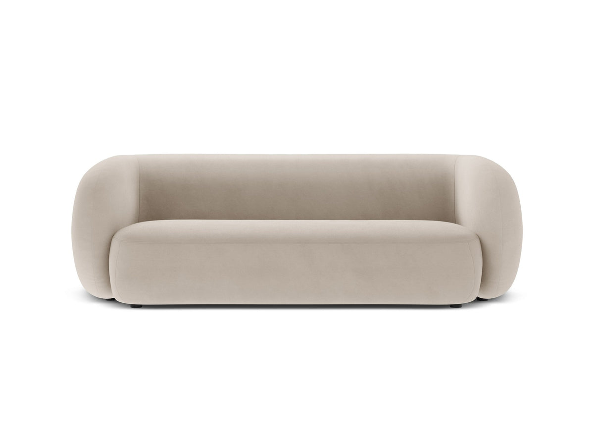 Weisses 3er Sofa Kate von Micadoni mit Bouclé-Stoffbezug, schwarzen Kunststoffbeinen und modularem Aufbau, Frontalansicht.