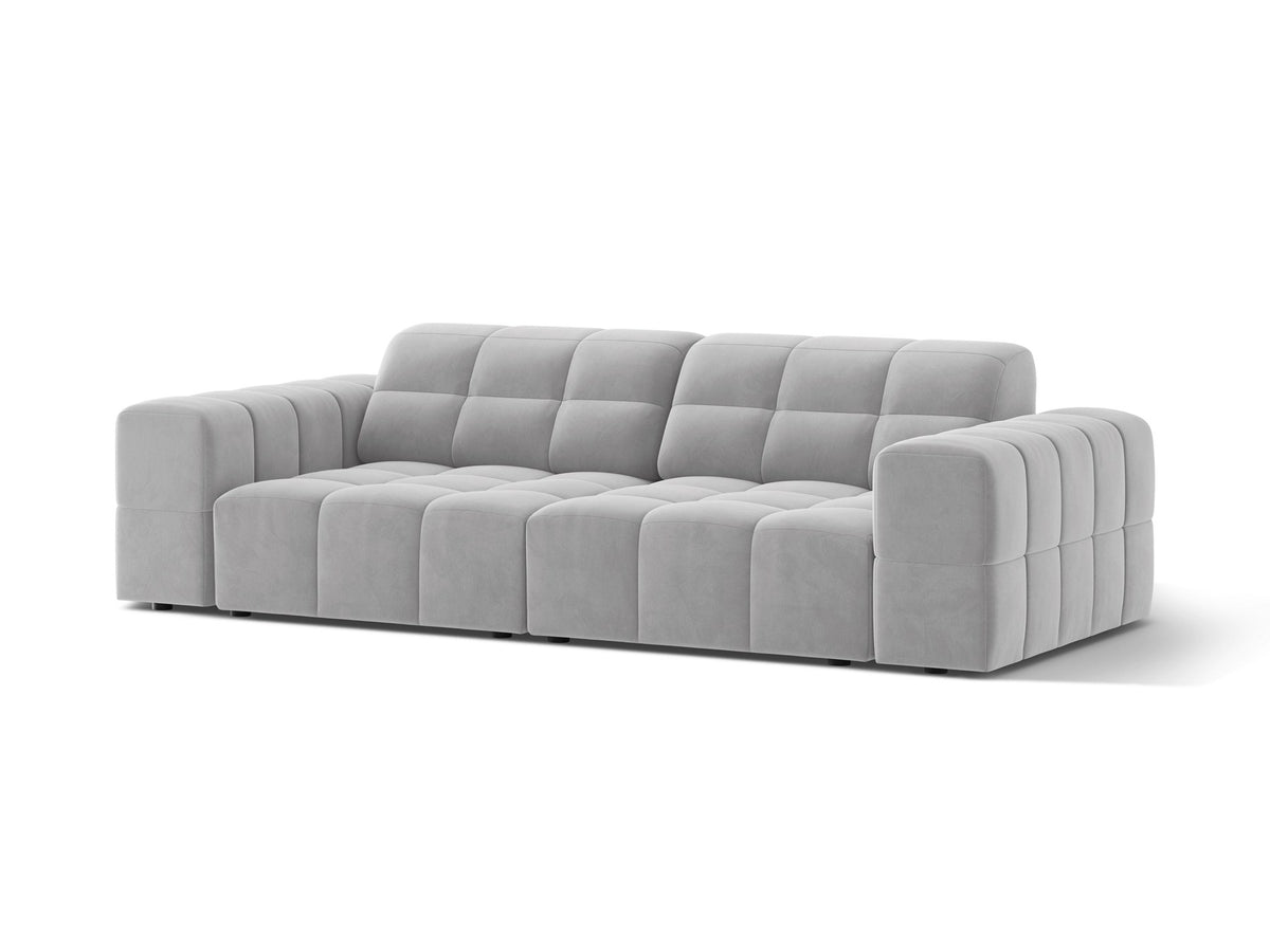 Beige gepolstertes 3er Sofa Jennifer von Micadoni mit schwarzen Kunststoffbeinen und leicht geneigter Rückenlehne, Stoffbezug Bluvel.