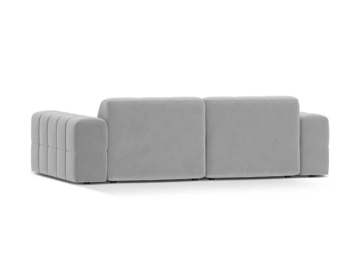 Beige gepolstertes 3er Sofa Jennifer von Micadoni mit schwarzen Kunststoffbeinen und leicht geneigter Rückenlehne, Stoffbezug Bluvel.