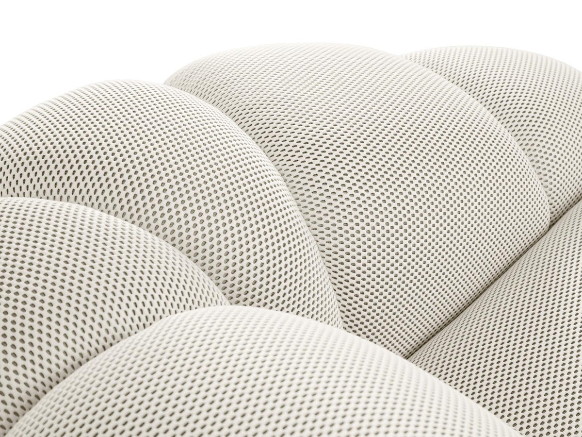 Diana Sofa 4 Sitzer in Light Beige-Sonic präsentiert im Onlineshop von KAQTU Design AG. 4er Sofa ist von Micadoni