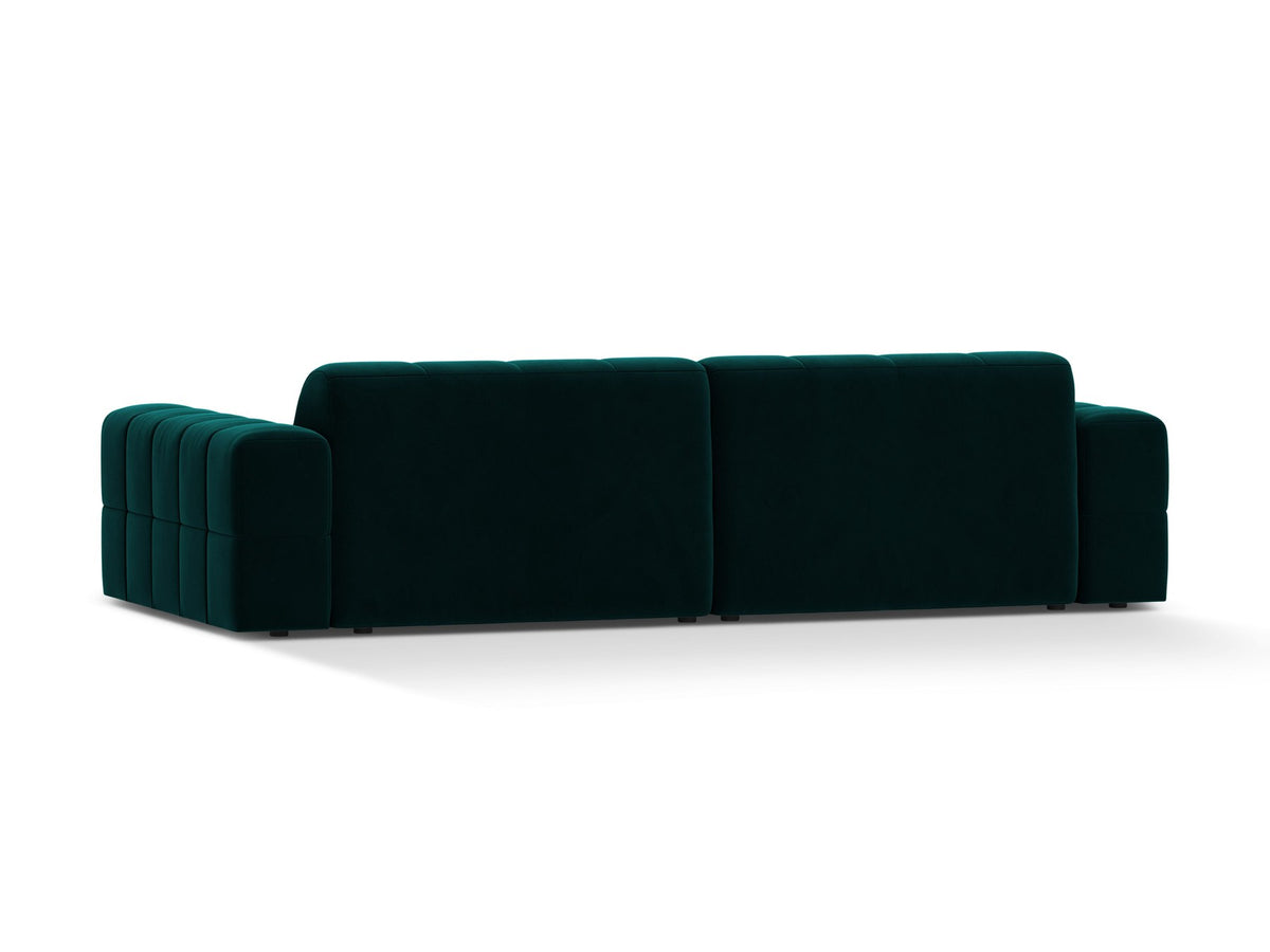 Beigefarbenes 4er Sofa Jennifer von Micadoni mit Samt-ähnlichem Bluvel-Stoff, schwarzen Kunststoffbeinen und gerader Rückenlehne.