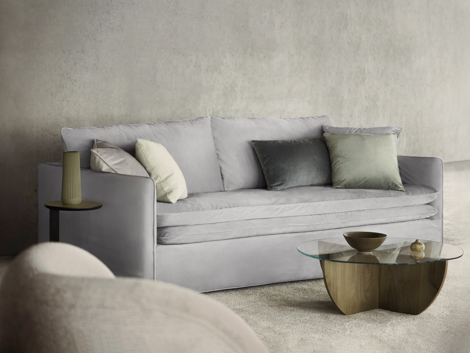Entdecken Sie das Boho Velour Sofa 4 Sitzer von Micadoni – elegantes Design, luxuriöser Komfort und vielseitige Anpassungsmöglichkeiten für Ihr Zuhause.