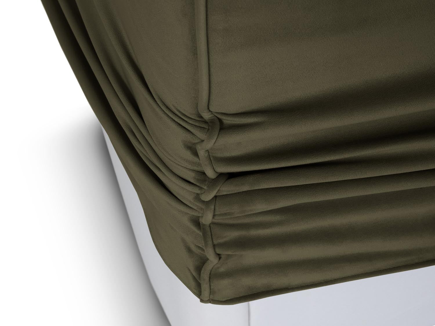 Entdecken Sie das elegante Boho Velour Sofa 4 Sitzer von Micadoni – ideal für Ihr modernes Wohnambiente. Wählen Sie Ihre Wunschfarbe für maximalen Komfort!