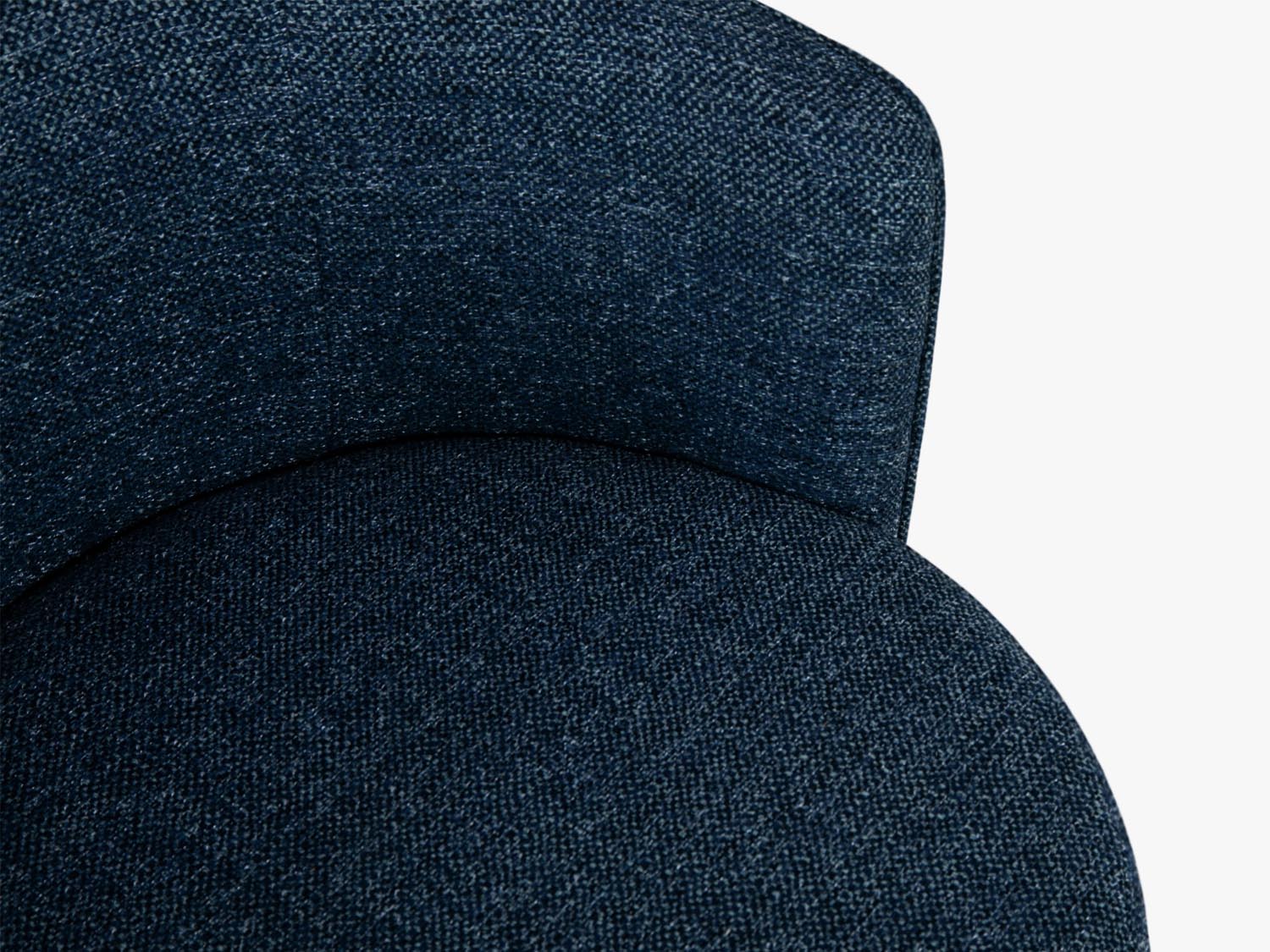 Erleben Sie den Golda Sessel 1 Sitzer von Micadoni – ein stilvoller Velours-Sessel, ideal für Ihr modernes Zuhause und gemütliche Momente.