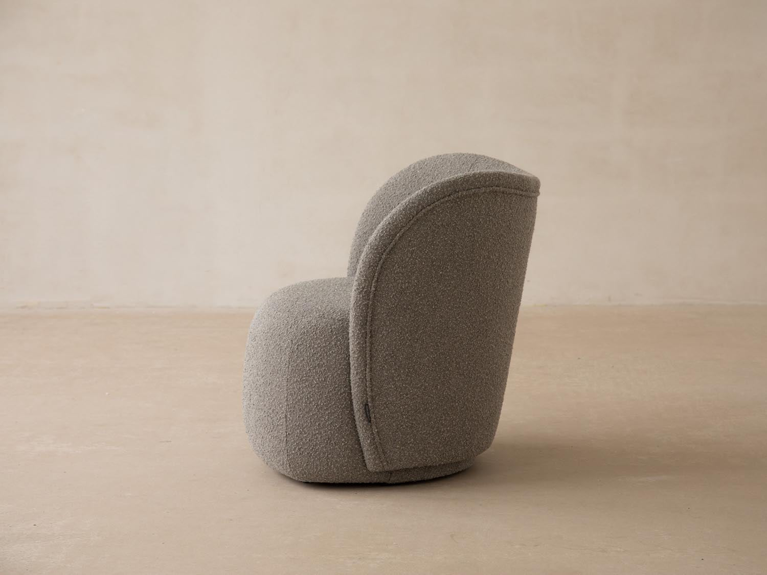Saamit Sessel 1 Sitzer in Graphite präsentiert im Onlineshop von KAQTU Design AG. Sessel ist von Micadoni