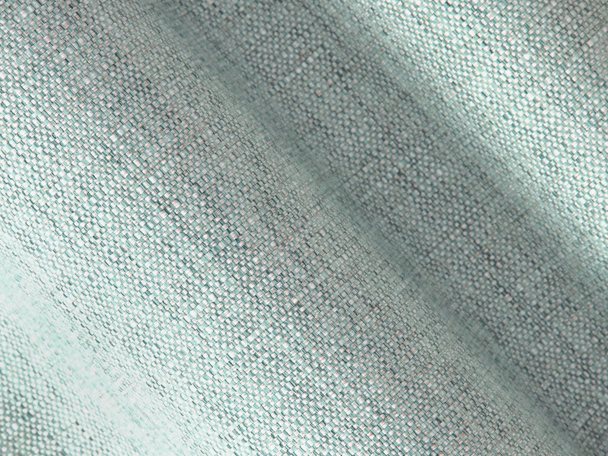 Whale Bettgestell von Micadoni in leichtem Beige mit Chenille-Bezug Eden, schwarzen Metallbeinen und schlichter, rechteckiger Form ohne Kopfteil.