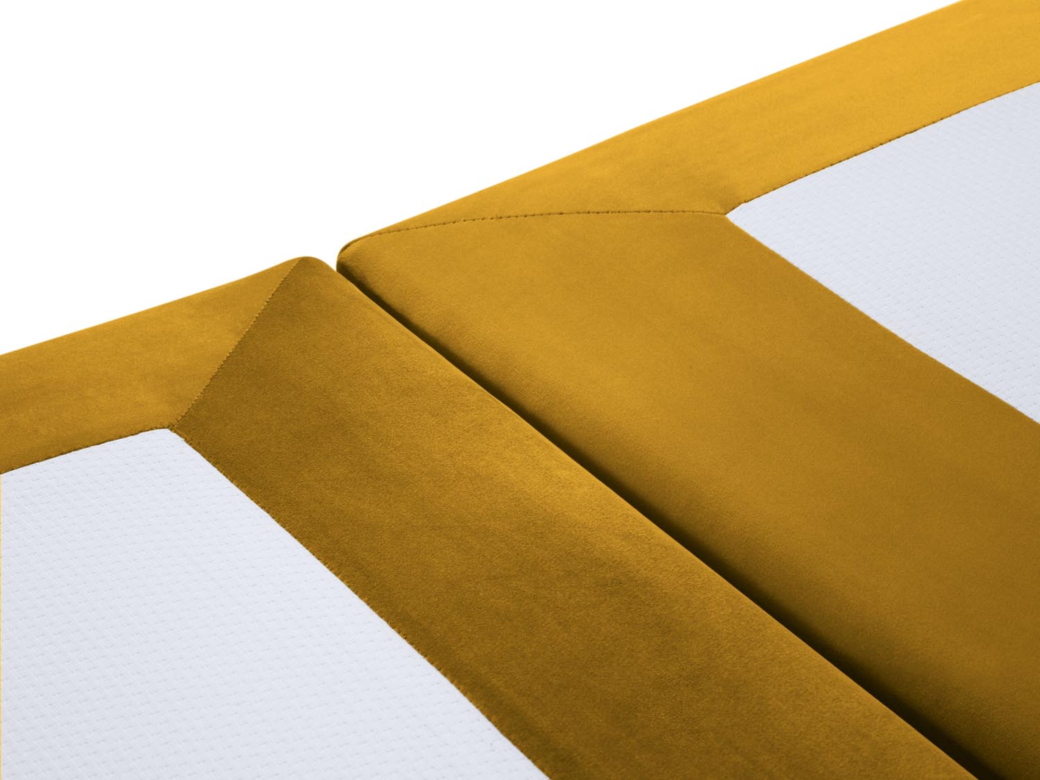 Erleben Sie den eleganten Whale Velour Base Gold von Micadoni – ideal für anspruchsvolle Wohnräume und entspannte Stunden. Ein Must-Have für Ihr Zuhause!