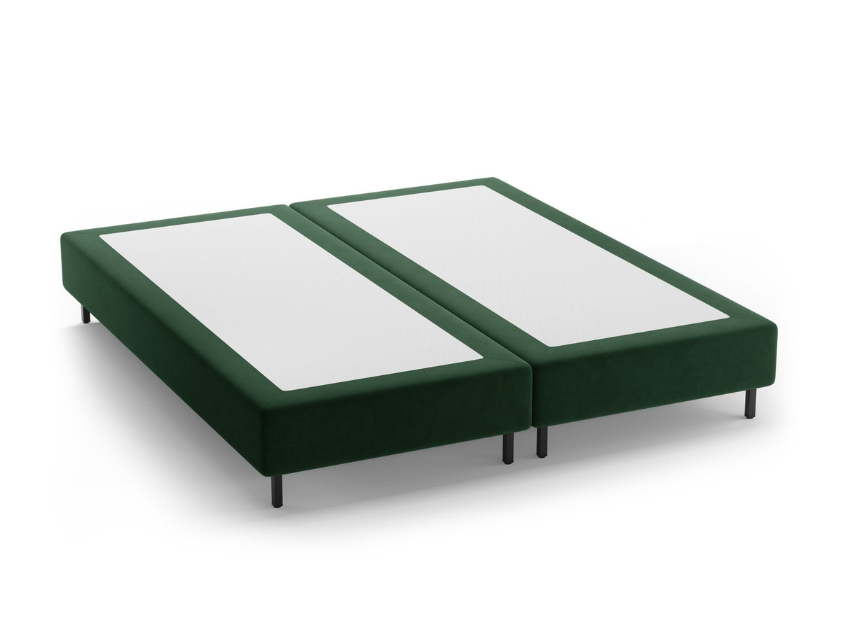 Beiges Bettgestell Whale von Micadoni mit Chenille-Bezug, schwarzen Stahlbeinen und schlichter Form ohne Kopfteil.