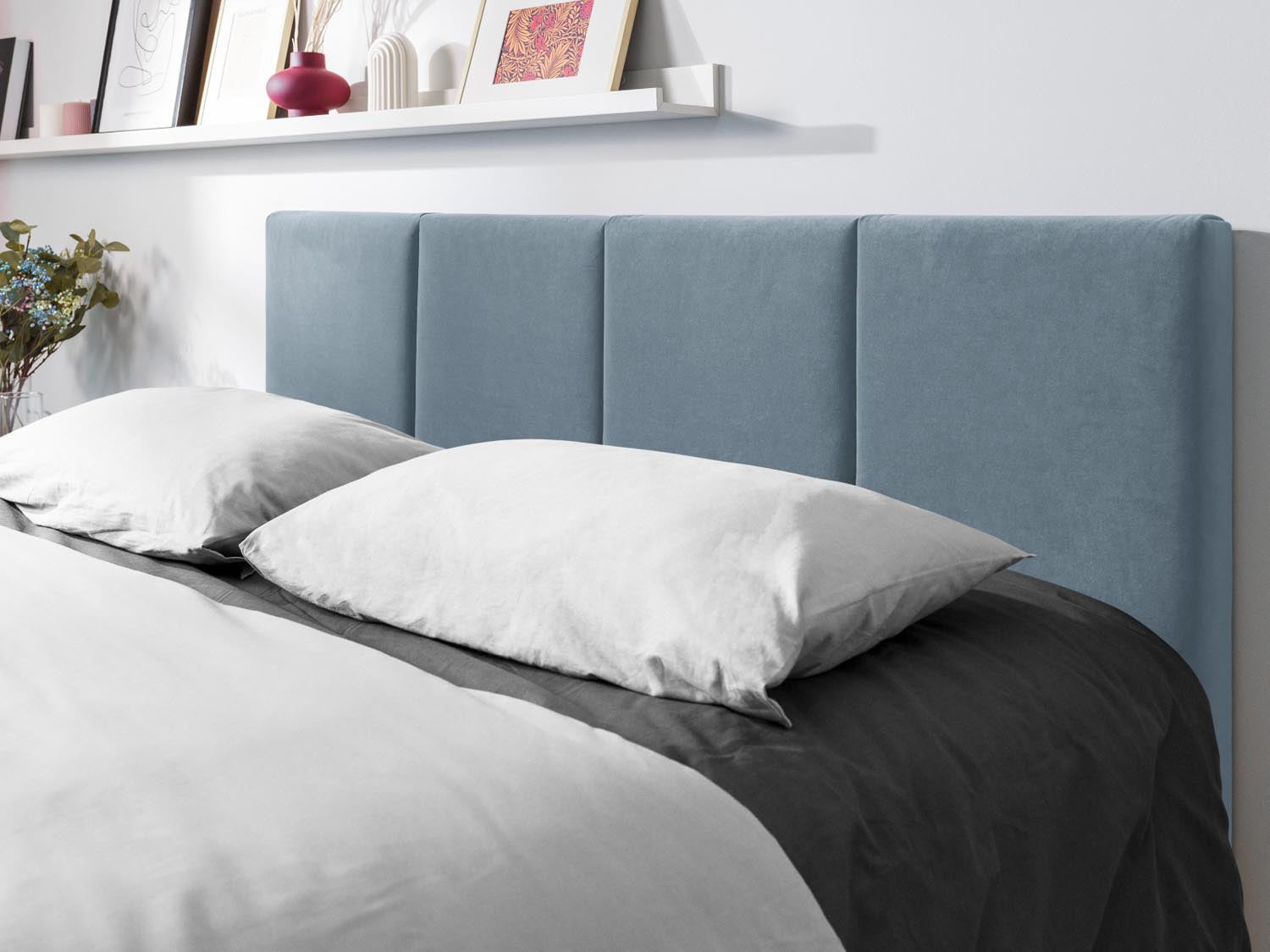 Pyla Velour Bett mit Stauraum und Headboard  in Blue präsentiert im Onlineshop von KAQTU Design AG. Bett ist von Micadoni