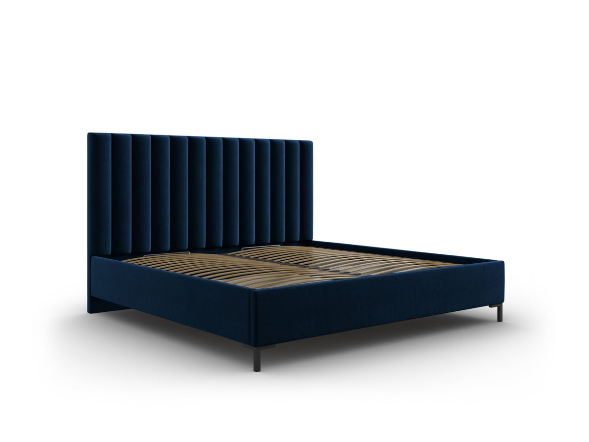 Allison Bett mit Stauraum und Headboard 160cm in Royal Blue-Bluvel präsentiert im Onlineshop von KAQTU Design AG. Bett ist von Micadoni