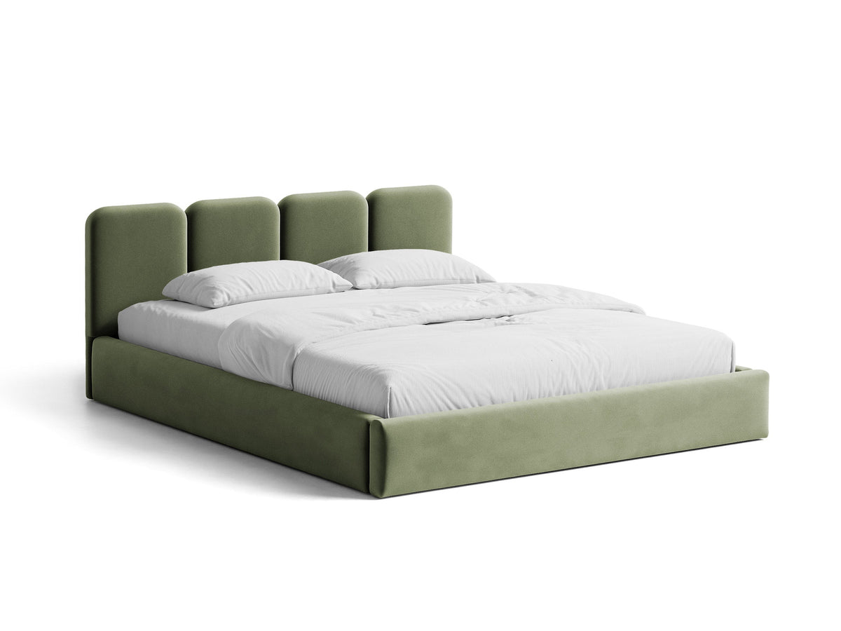 Saga Stauraumbett mit gepolstertem Kopfteil, Bezug aus Magic Velvet in Mandel beige, schwarze Kunststoffbeine, Bettkasten mit Gas-Lift-Öffnung.