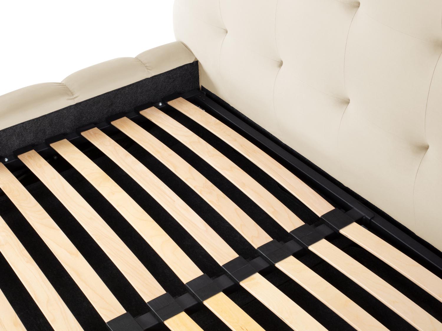 Erleben Sie das Mamaia Velour Bett von Micadoni: Eleganz trifft Funktionalität mit Stauraum und einem komfortablen Headboard für Ihr Schlafzimmer!