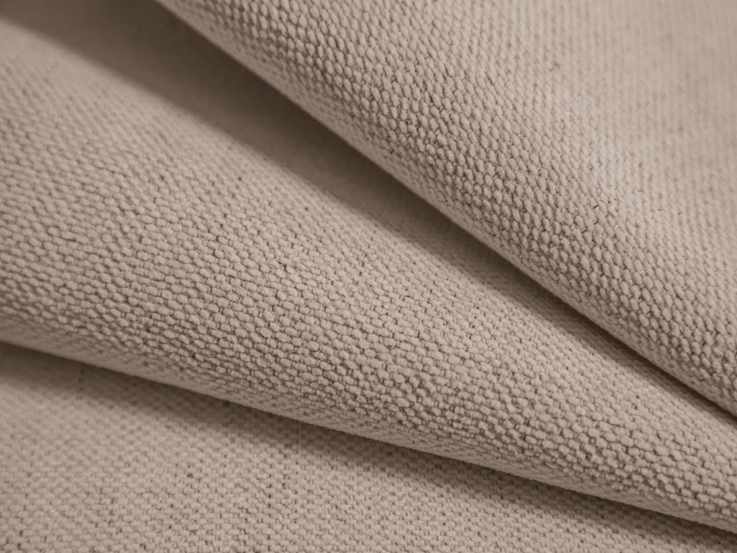 Susan Bett mit Stauraum  in Cappuccino präsentiert im Onlineshop von KAQTU Design AG. Bett ist von Micadoni