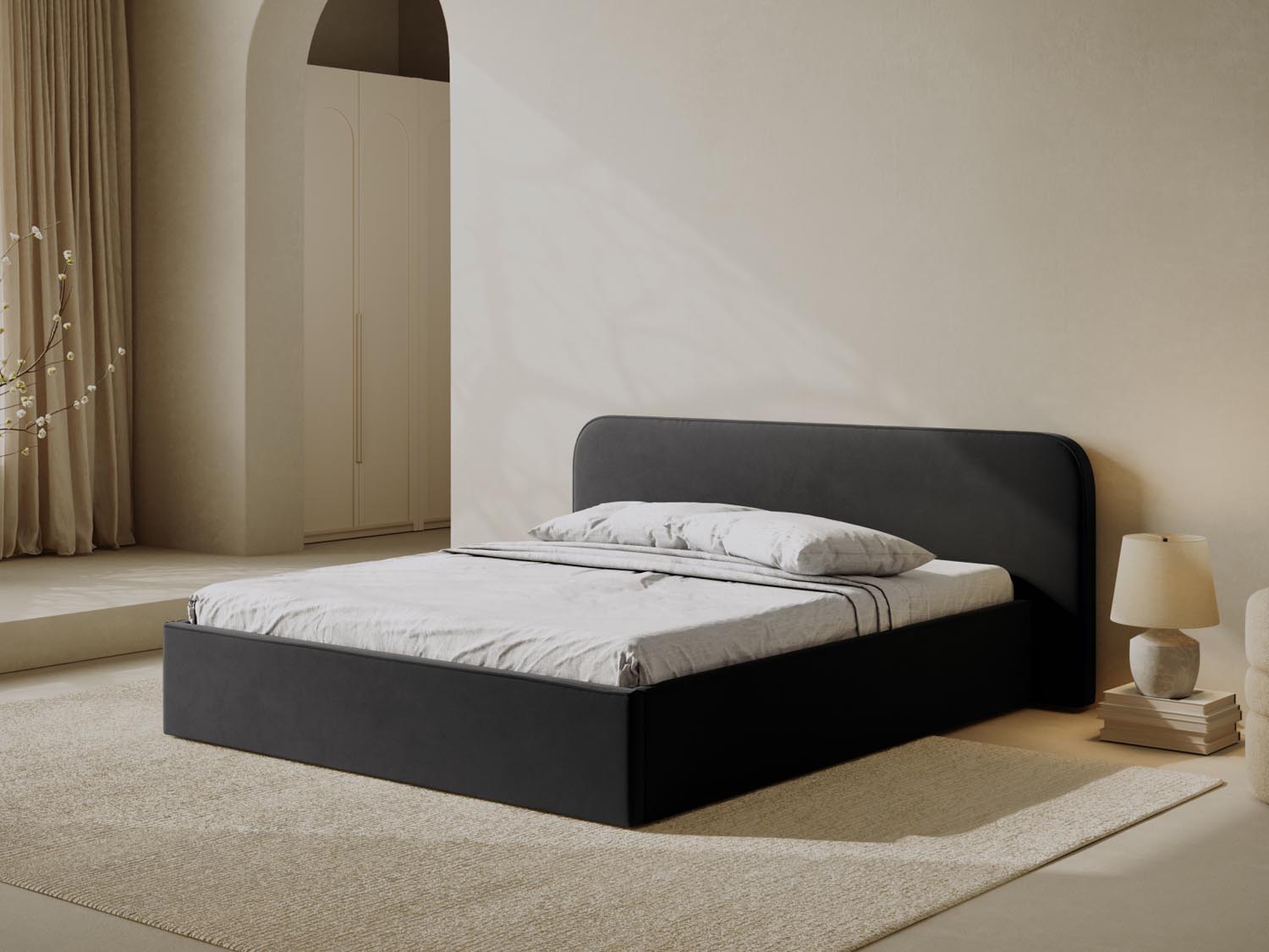 Erleben Sie das elegante Elizabeth Velour Bett von Micadoni. Mit praktischem Stauraum und stilvollem Headboard – perfekt für Ihr modernes Schlafzimmer!