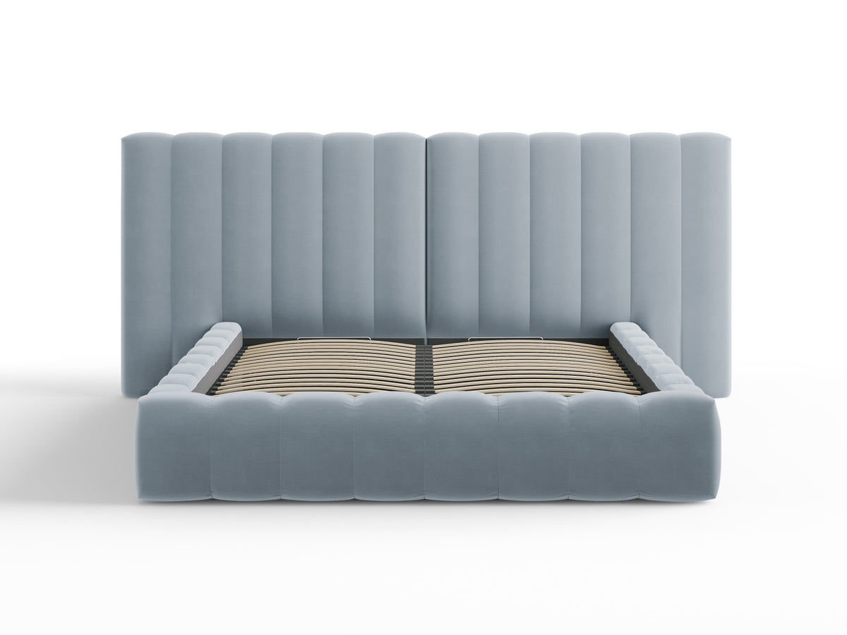 Kelp Bett mit Stauraum und doppeltem Headboard 140cm in Light Blue-Bluvel präsentiert im Onlineshop von KAQTU Design AG. Bett ist von Micadoni