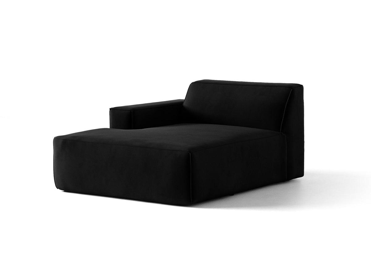 Jodie Chaiselongue von Micadoni in leichtem Beige, Venus-Samtstoff-Bezug, schwarze Kunststoffbeine, modulares Sofa-Element mit linker Ausrichtung.
