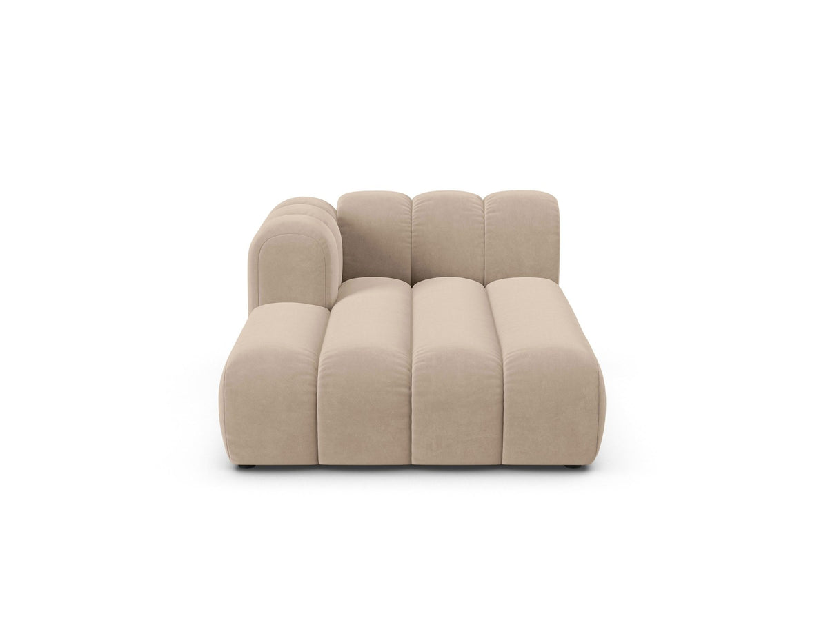 Chaiselongue-Modul Lupine von Micadoni in leichtem Beige, Venus-Samtstoff, schwarze Kunststoffbeine, Ausrichtung links, Teil eines Modularsofas.