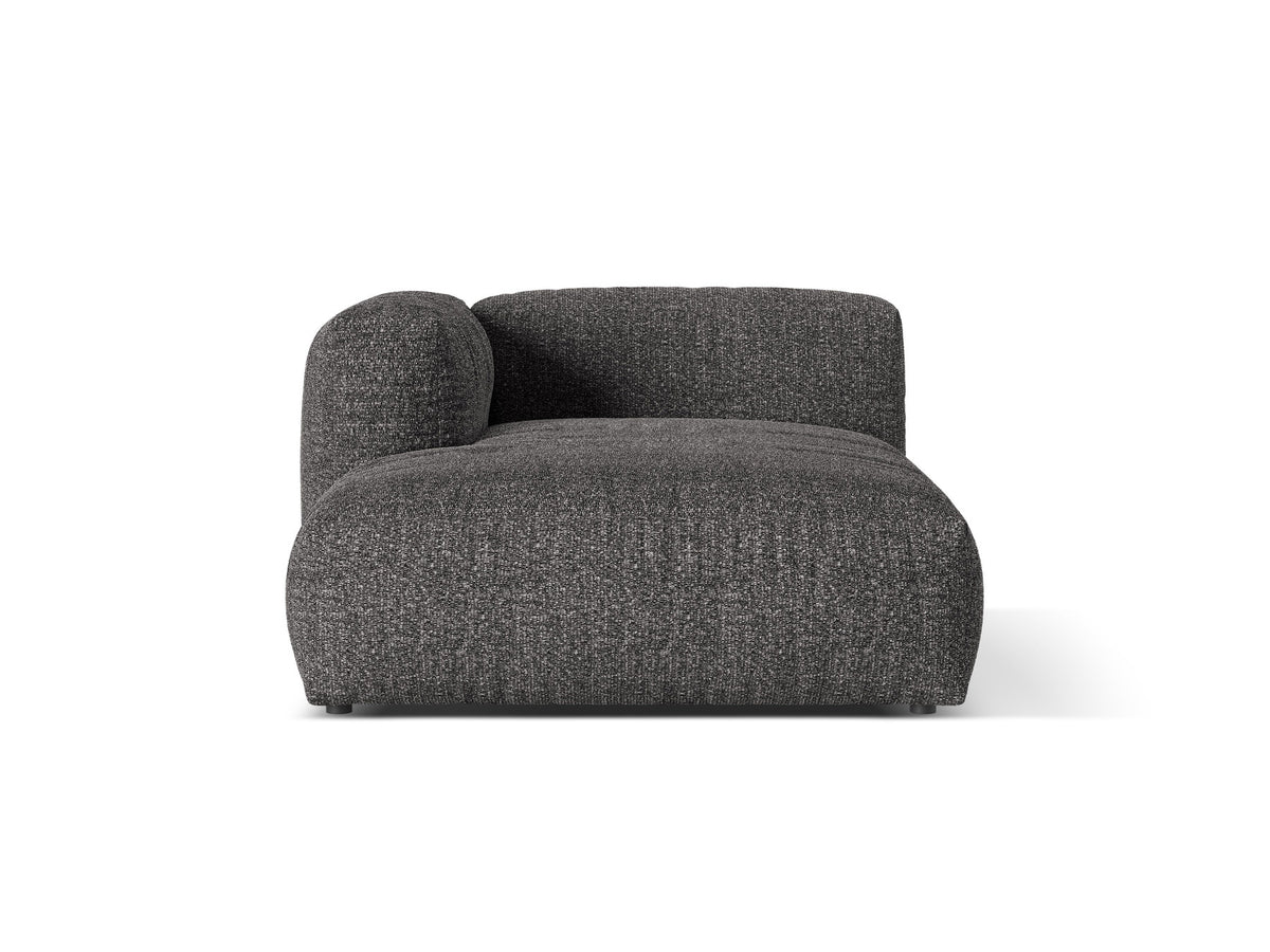 Modulares Sofa Martina von Micadoni, Chaiselongue links, Bezugsstoff Monet Pearl in Grey Beige Melange, schwarze Kunststoffbeine.