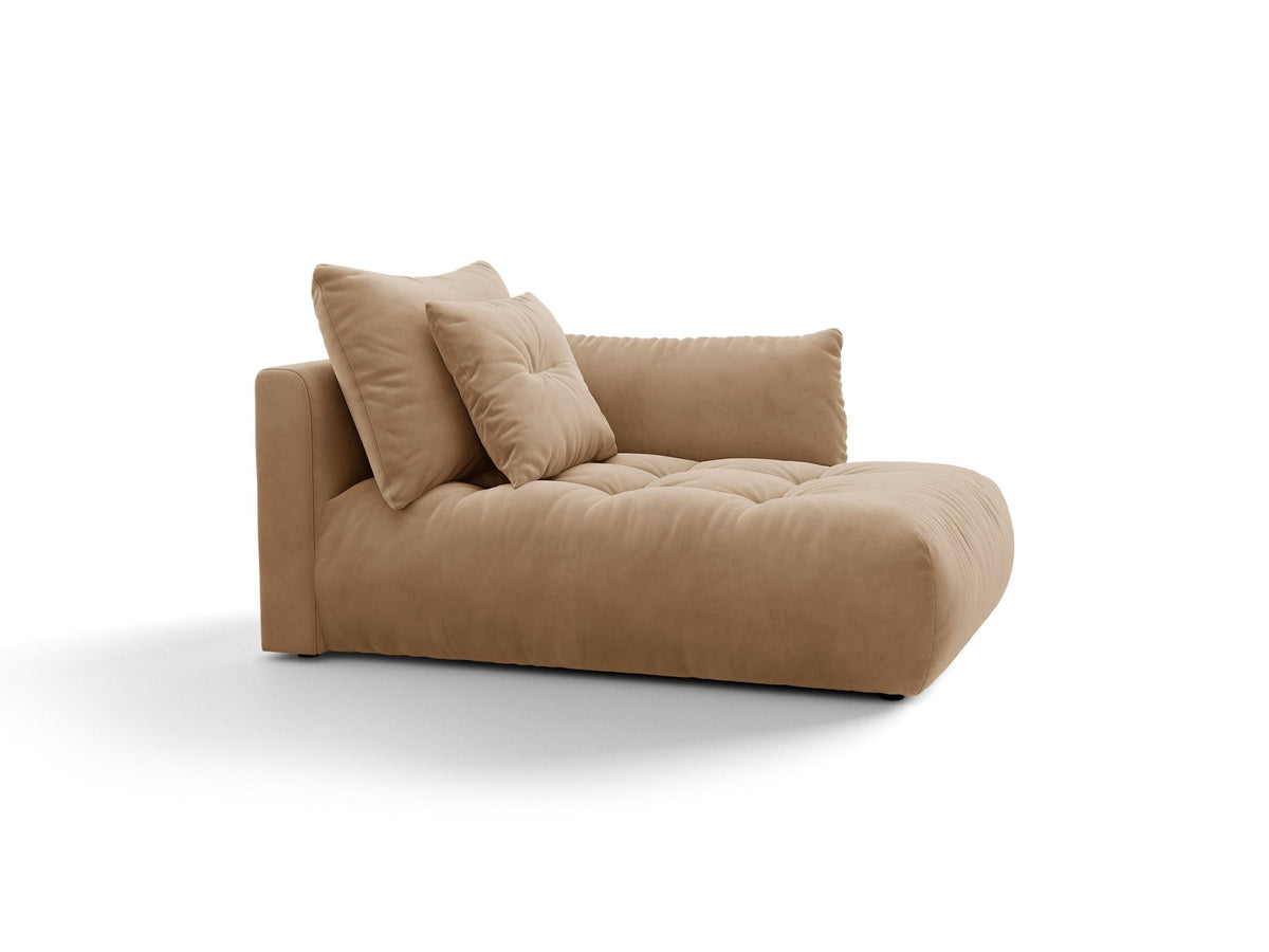 Modulares Sofa Bloom Chaiselongue von Micadoni in leichtem Beige mit Casino-Velours-Bezug, schwarzen Kunststoffbeinen und rechter Ausrichtung.