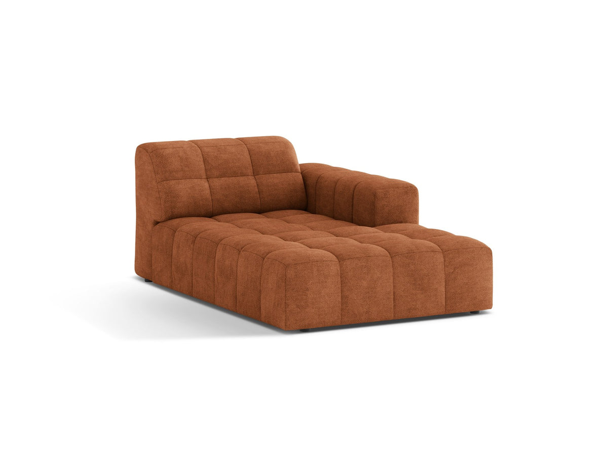 Chaiselongue Jennifer von Micadoni in Leichtes Beige mit Chenille-Bezug Eden 2 Pearl, schwarzen Kunststoffbeinen, rechts ausgerichtet.