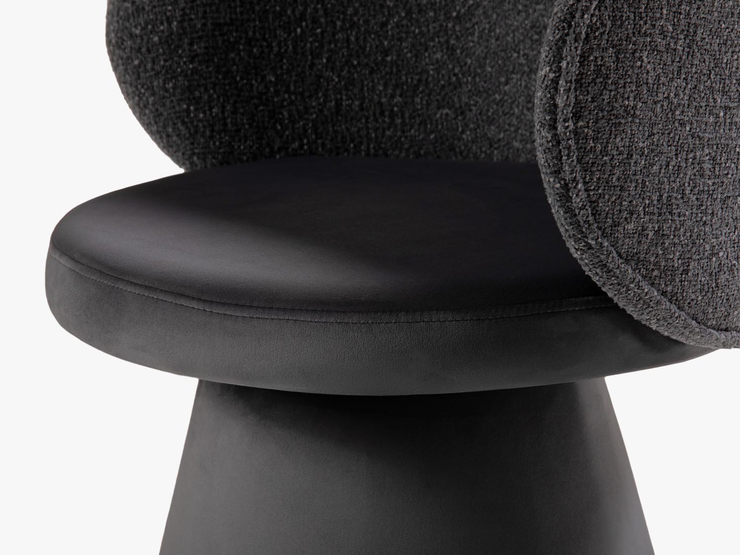 Erleben Sie den stilvollen Inez Sessel 1 Sitzer von Micadoni. Ideal für Ihr Zuhause, bietet er höchsten Komfort und ein zeitgemässes Design.