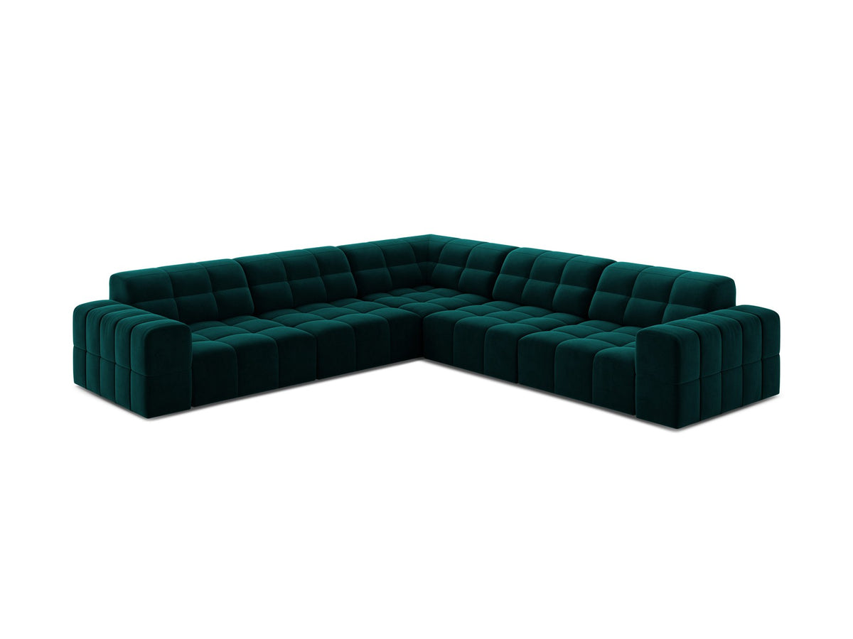 Symmetrisches Ecksofa Jennifer von Micadoni in beige mit Chenille-Bezug, schwarzen Kunststoffbeinen und breiter Sitzfläche.