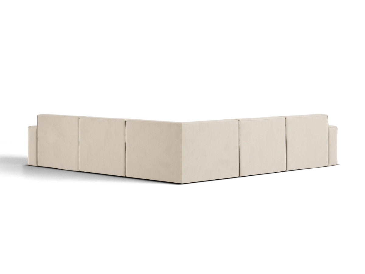 Symmetrisches modulares Ecksofa Jodie von Micadoni in leichtem Beige mit Venus-Samtstoff und schwarzen Kunststoffbeinen, Eckform.