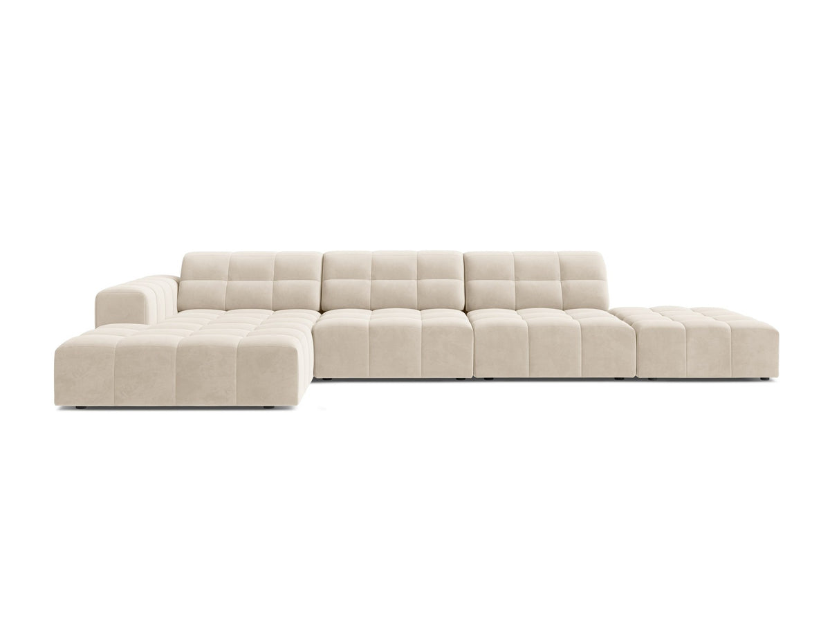 Linkes Ecksofa Jennifer von Micadoni in leichtem Beige mit Bluvel-Stoffbezug, L-Form und schwarzen Kunststoffbeinen aus Polypropylen