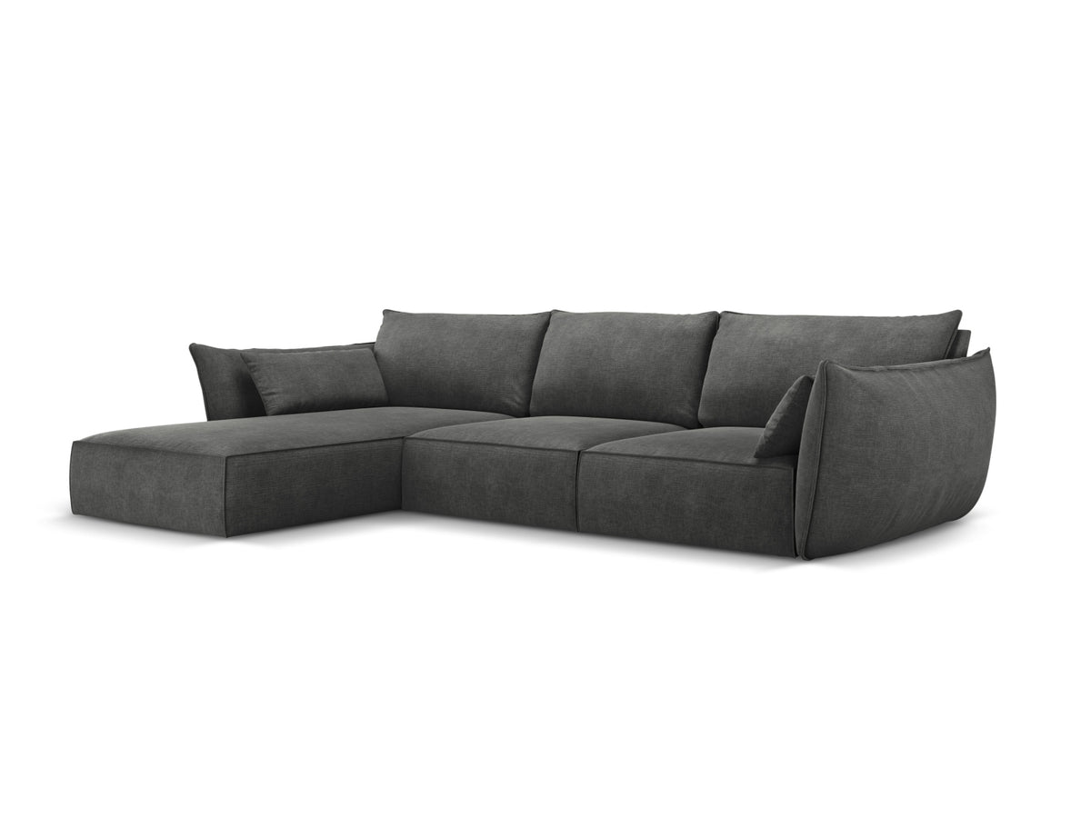 Kaelle Ecksofa links 4 Sitzer in Dark Grey-Over The Horizon präsentiert im Onlineshop von KAQTU Design AG. L-Sofa links ist von Micadoni