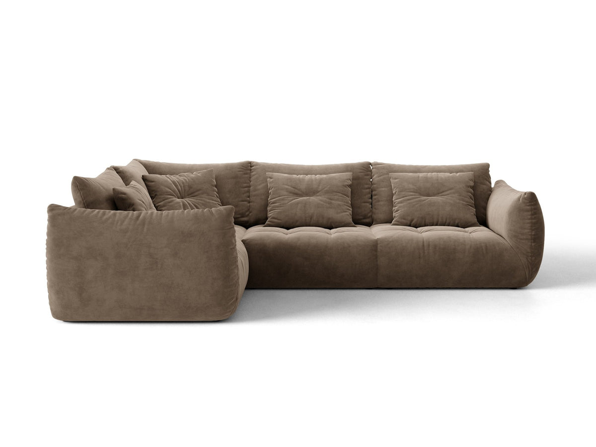 Modulares Ecksofa links Bloom von Micadoni in leichtem Beige, Veloursstoff Casino Pearl, schwarze Kunststoffbeine, tiefe Sitzfläche.