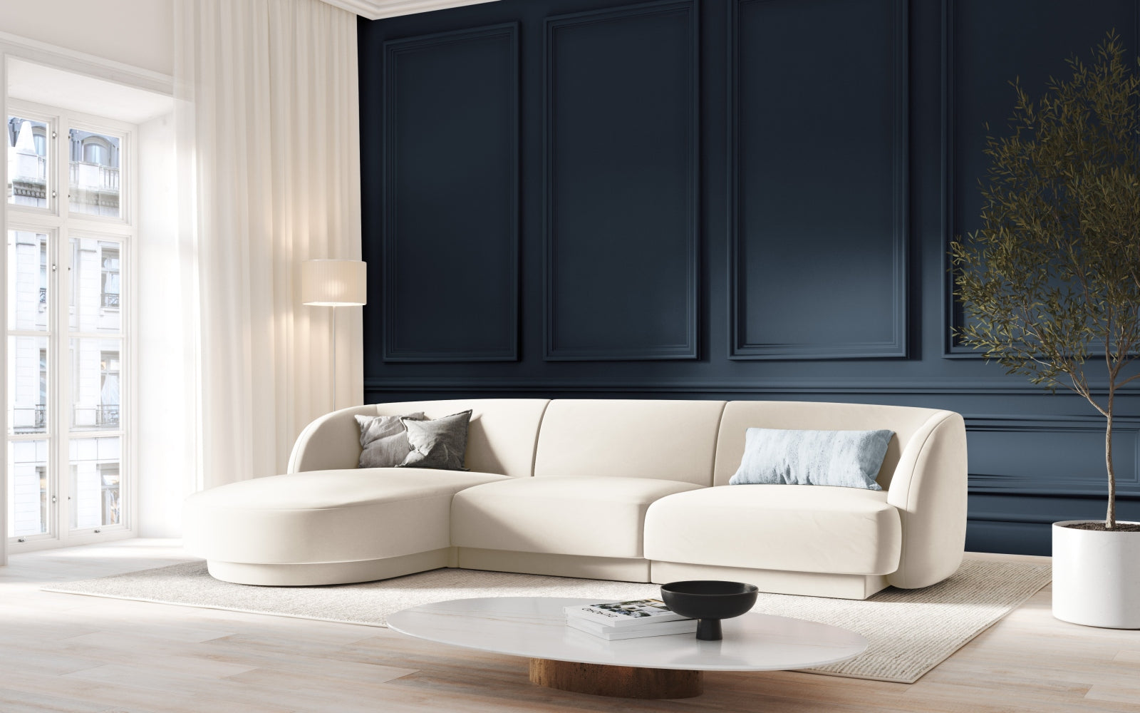 Elegantes Miley Velour Ecksofa links in sanftem Beige, ideal für stilvolle Wohnräume. Komfortables 4-Sitzer Design von Micadoni.