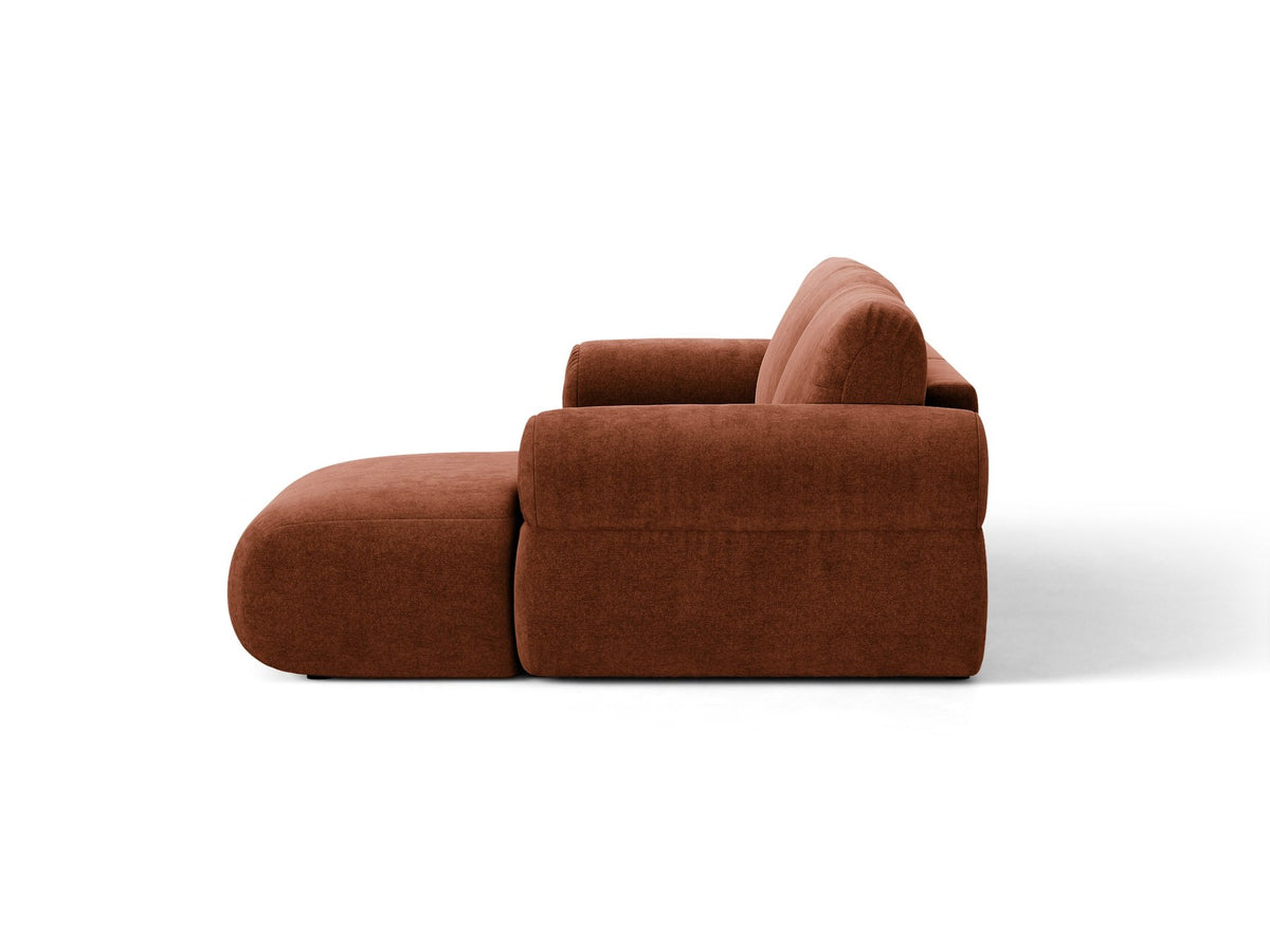 Beiges L-Sofa Ophelia von Micadoni mit Liberty-Stoffbezug, schwarzen Kunststoffbeinen und tiefer Sitzfläche, Ausrichtung links, in modernem Wohnraum.