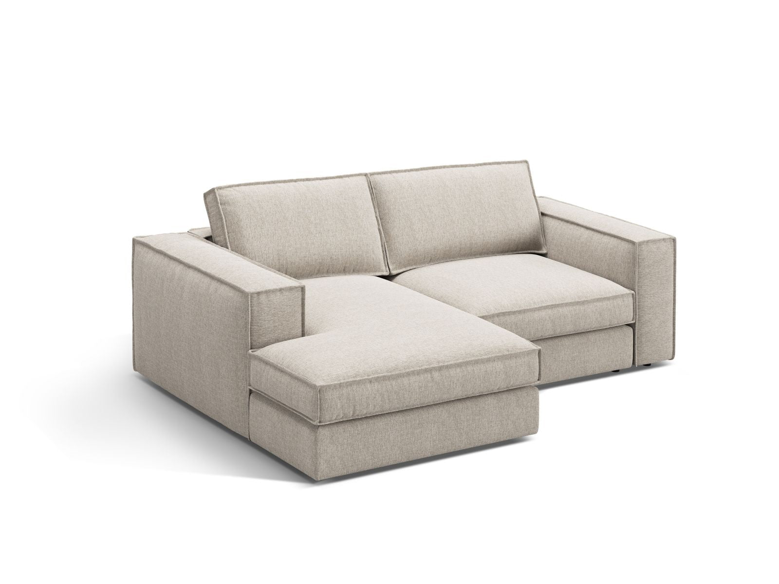 Modulares 2-Sitzer Ecksofa Pola in elegantem Sand-Babel, ideal für stilvolle Wohnräume, erhältlich bei KAQTU Design AG.