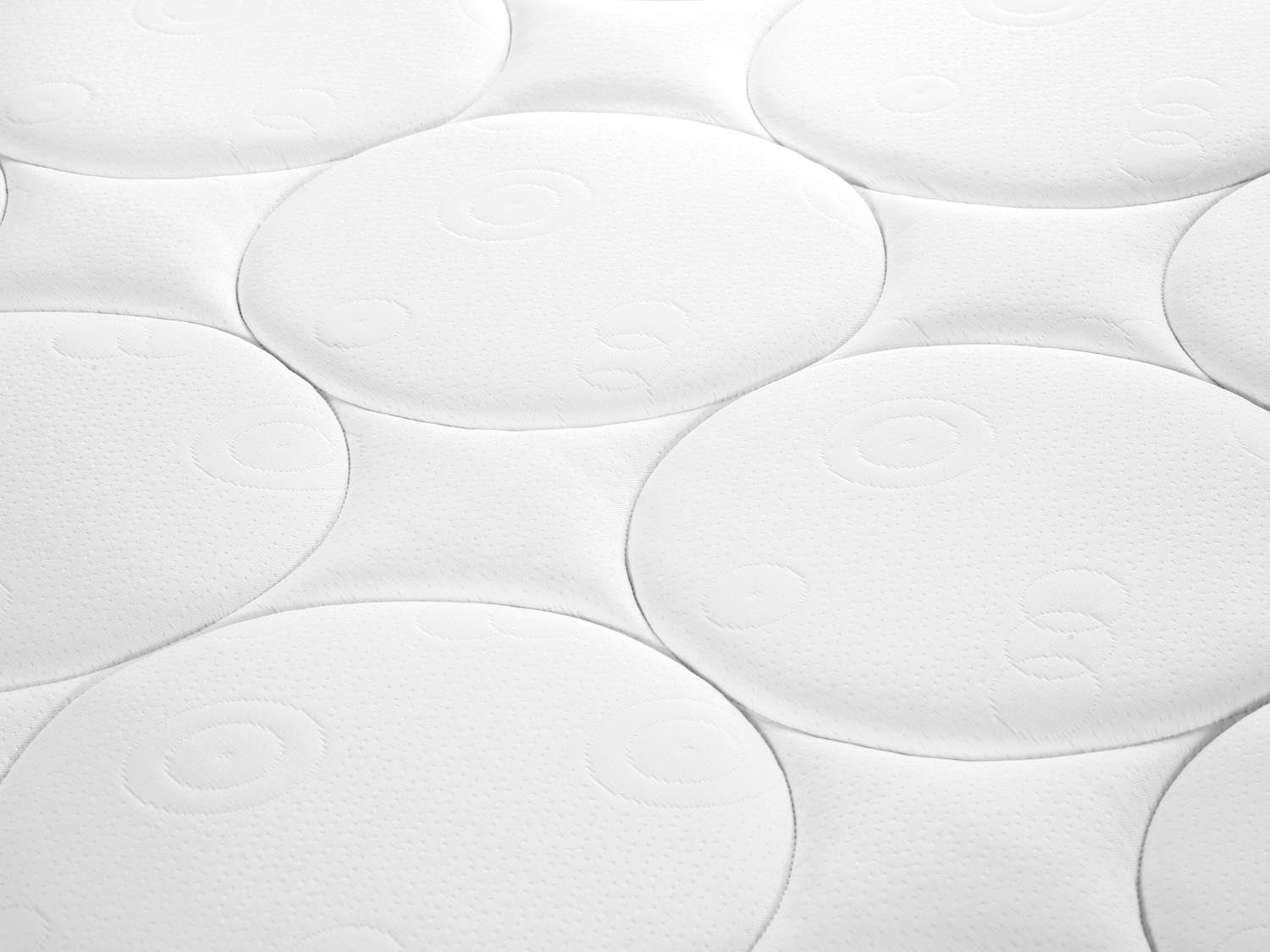 Kavaja Foam Matratze  in White and Blue präsentiert im Onlineshop von KAQTU Design AG. Matratze ist von Micadoni
