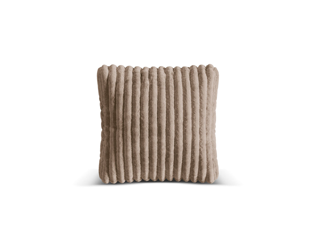 Martina Kissen in Acorn-Tilia präsentiert im Onlineshop von KAQTU Design AG. Deko Kissen ist von Micadoni