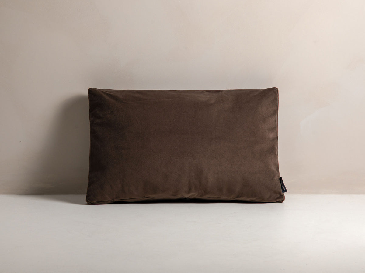 Stripy Velour Pillow in Brown-Matt Velvet präsentiert im Onlineshop von KAQTU Design AG. Deko Kissen ist von Micadoni