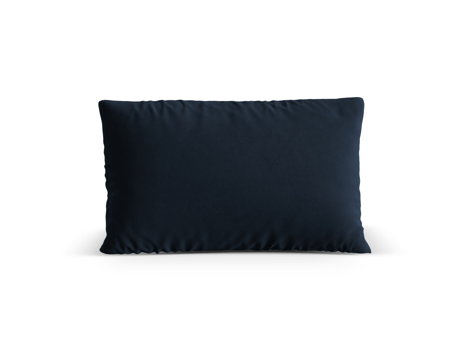 Luxuriöses Velour Kissen in tiefem Blau von Micadoni, perfekt für eine elegante Raumgestaltung und komfortable Sitzgelegenheiten.