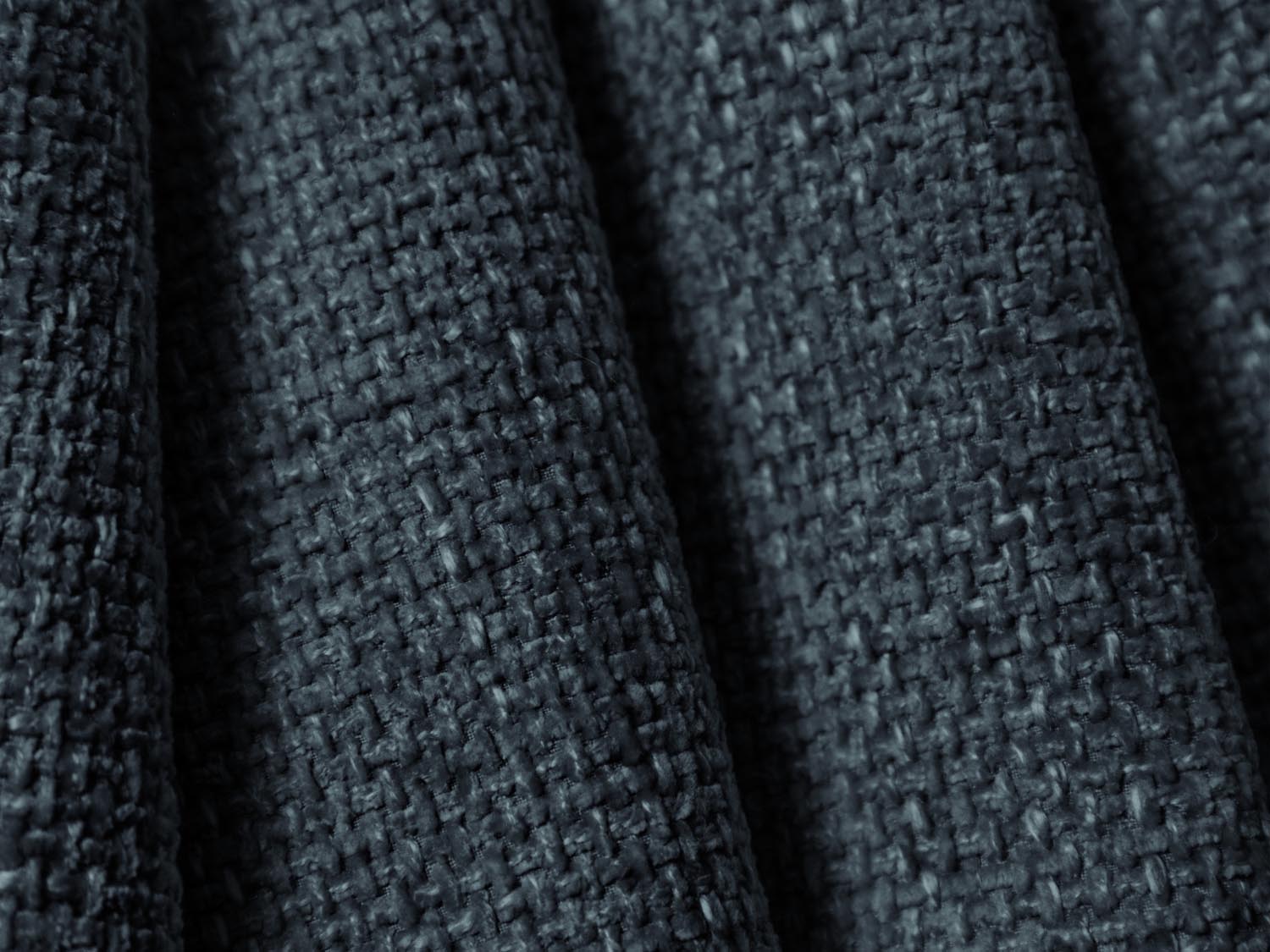 Lupine Pouf 1 Sitz in Royal Blue präsentiert im Onlineshop von KAQTU Design AG. Pouf ist von Micadoni