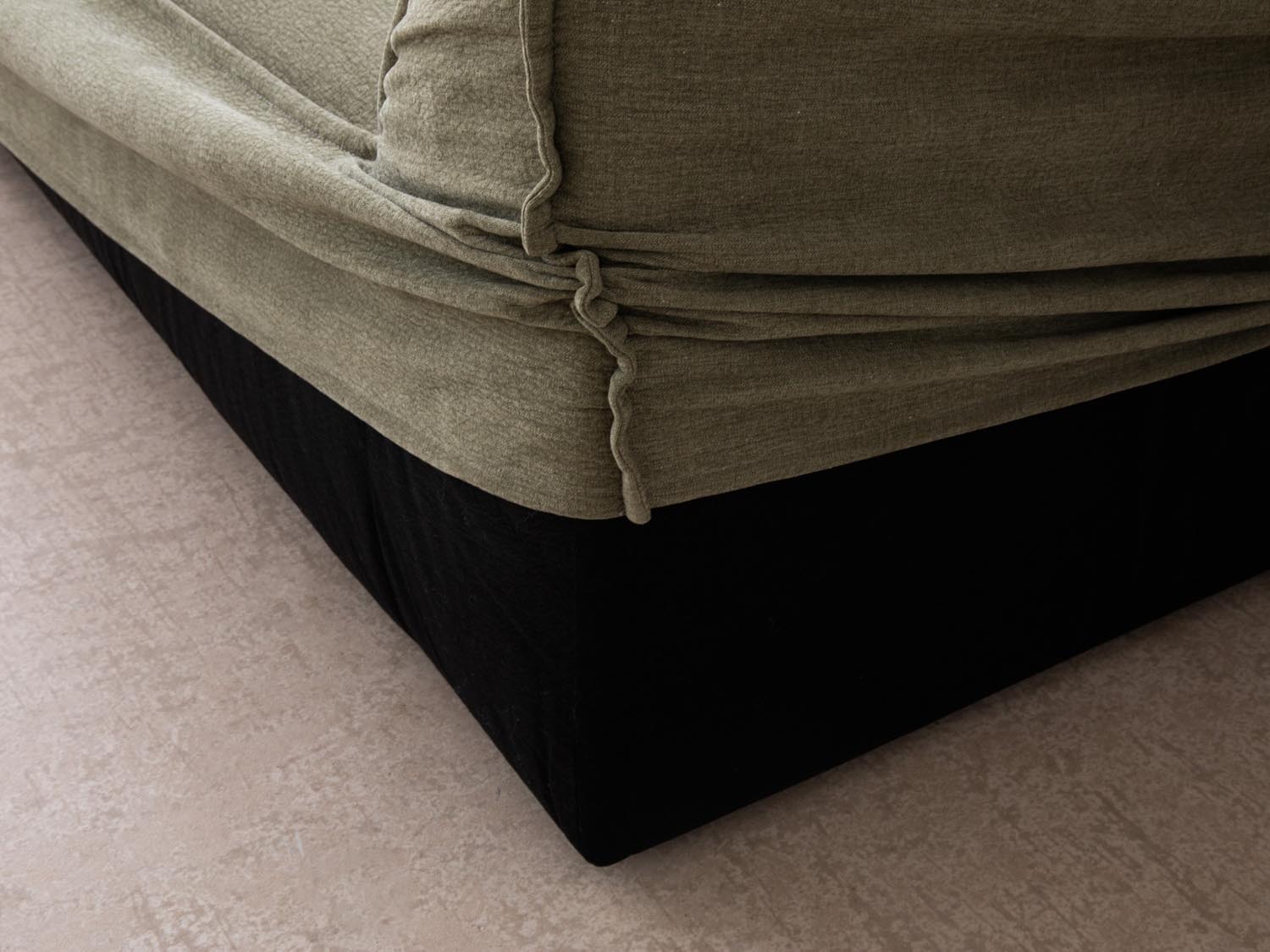 Milton Pouf 1 Sitzer in Natural präsentiert im Onlineshop von KAQTU Design AG. Modulares Sofa ist von Micadoni