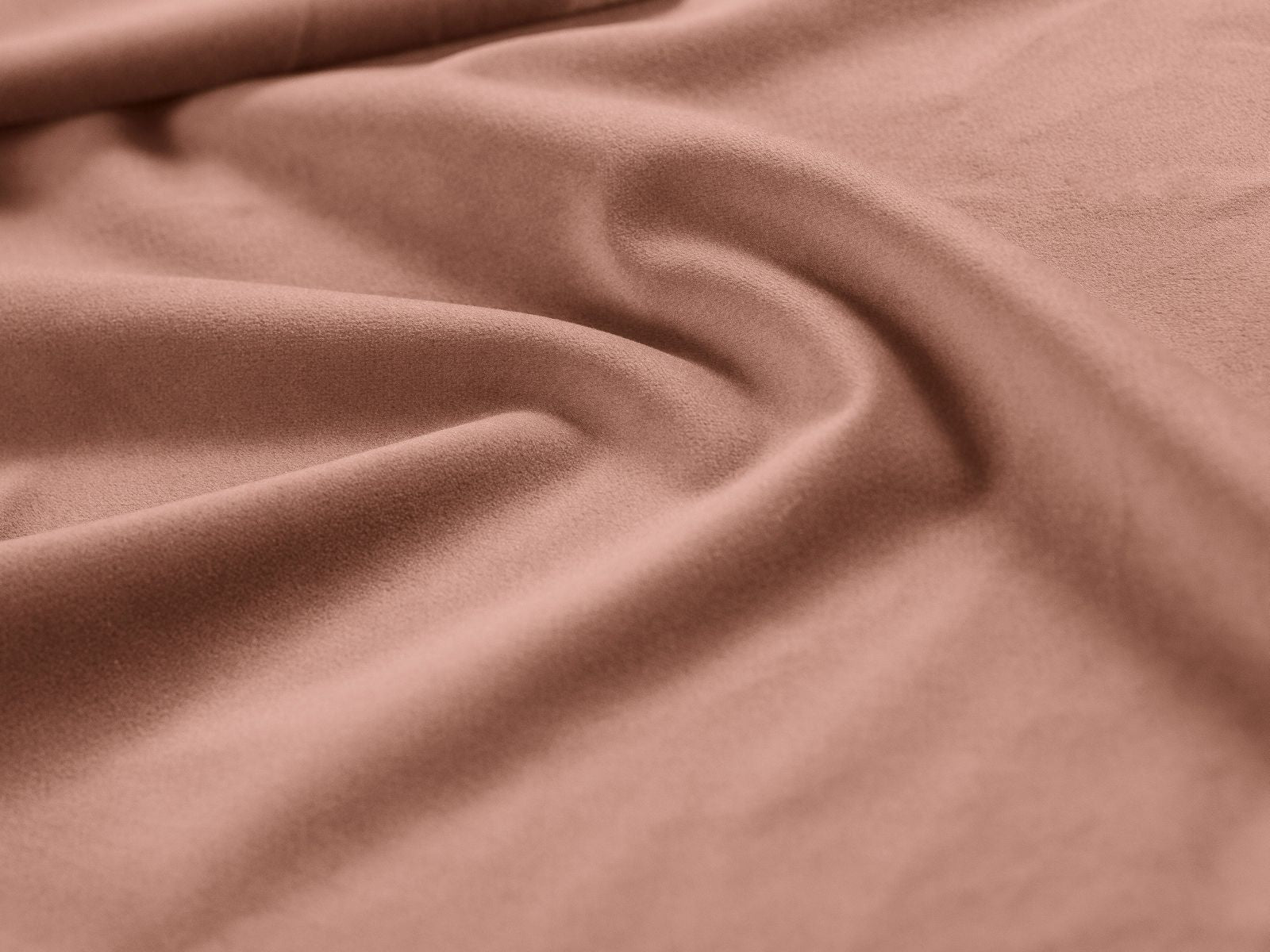 Stylischer 1-Sitzer Pouf Pola in lebhaftem Pink, ideal für moderne Wohnräume. Hochwertige Verarbeitung und zeitgemäße Ästhetik von Micadoni.