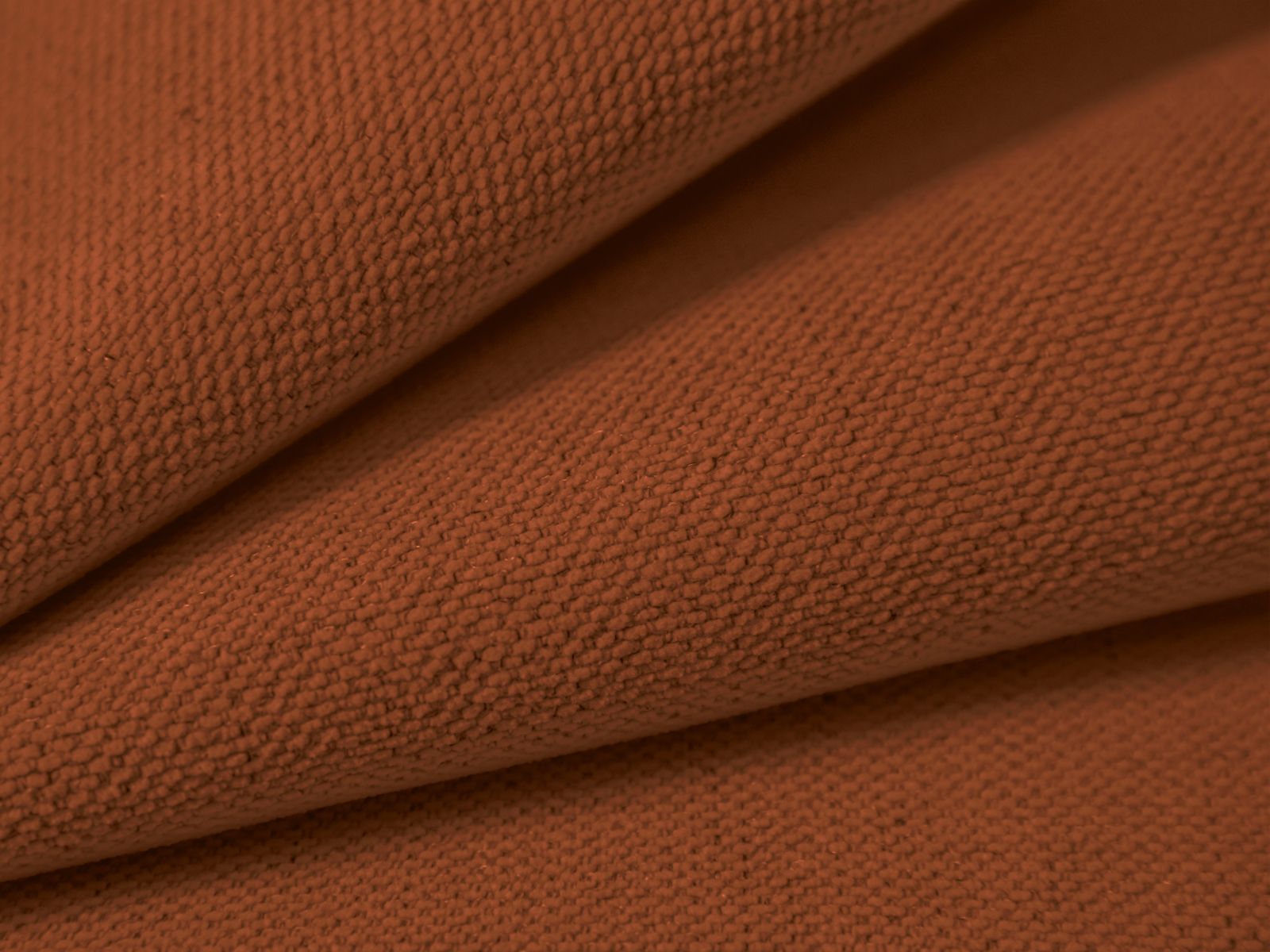 Stylisches 3-Sitzer Ecksofa Victor in Brick-Moly, rechtsseitig, bietet eine praktische Schlaffunktion und zusätzlichen Stauraum für mehr Ordnung.