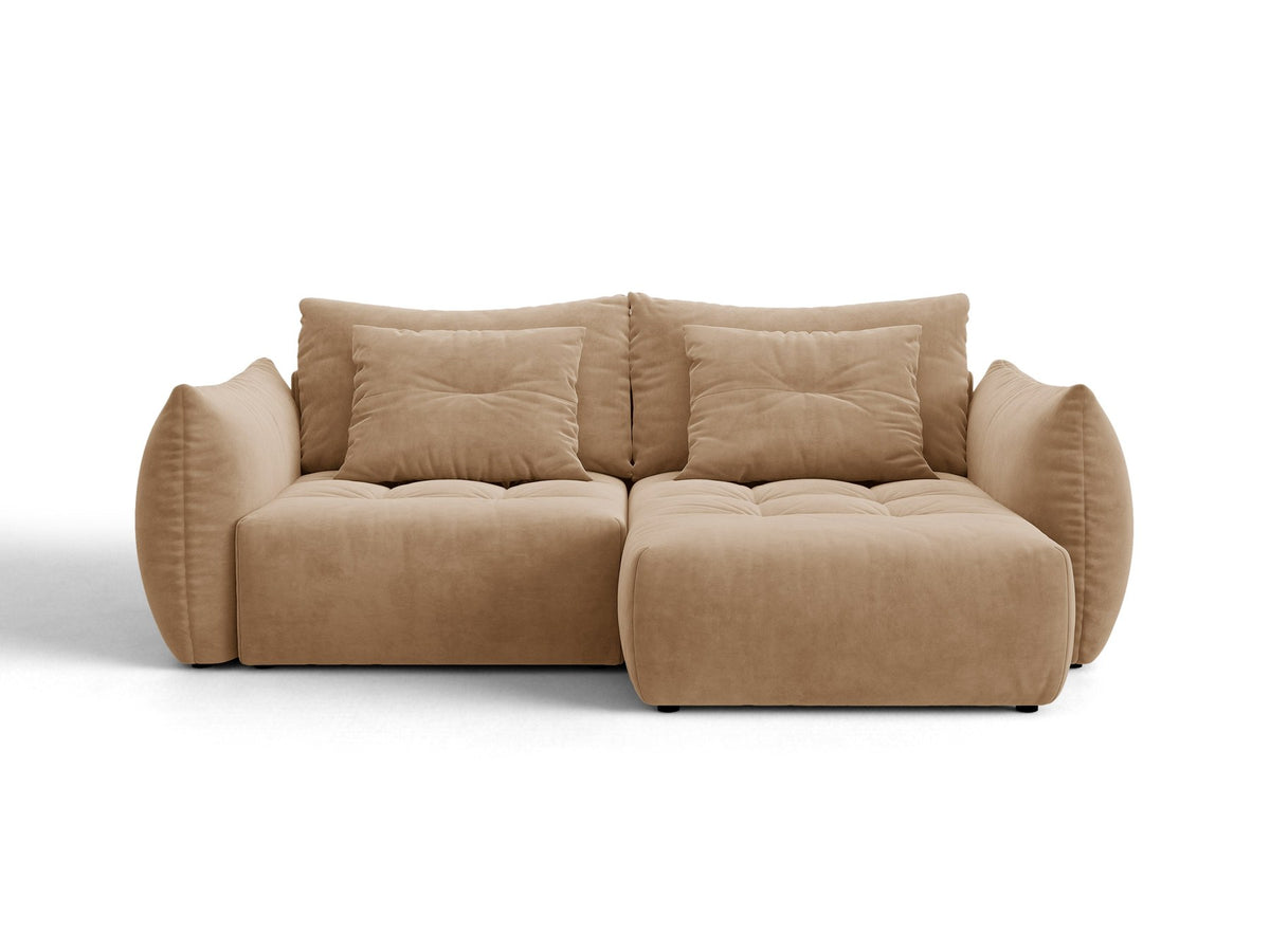 Ecksofa Bloom mit Schlaffunktion von Micadoni in Sand, Bettsofa rechts mit Casino-Veloursbezug und schwarzen Kunststoffbeinen.